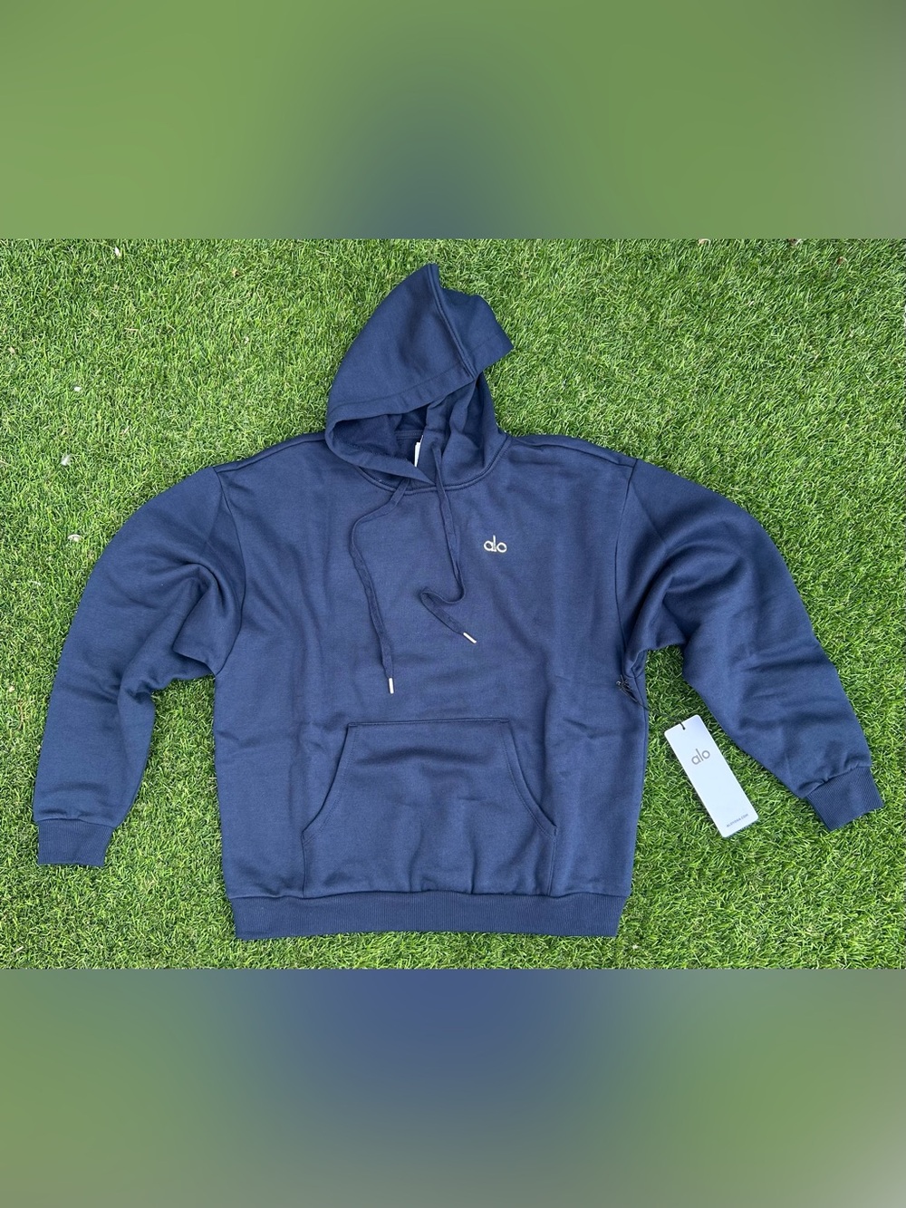 ALO Yoga Medium Unisex Navy Pullover Hoodie